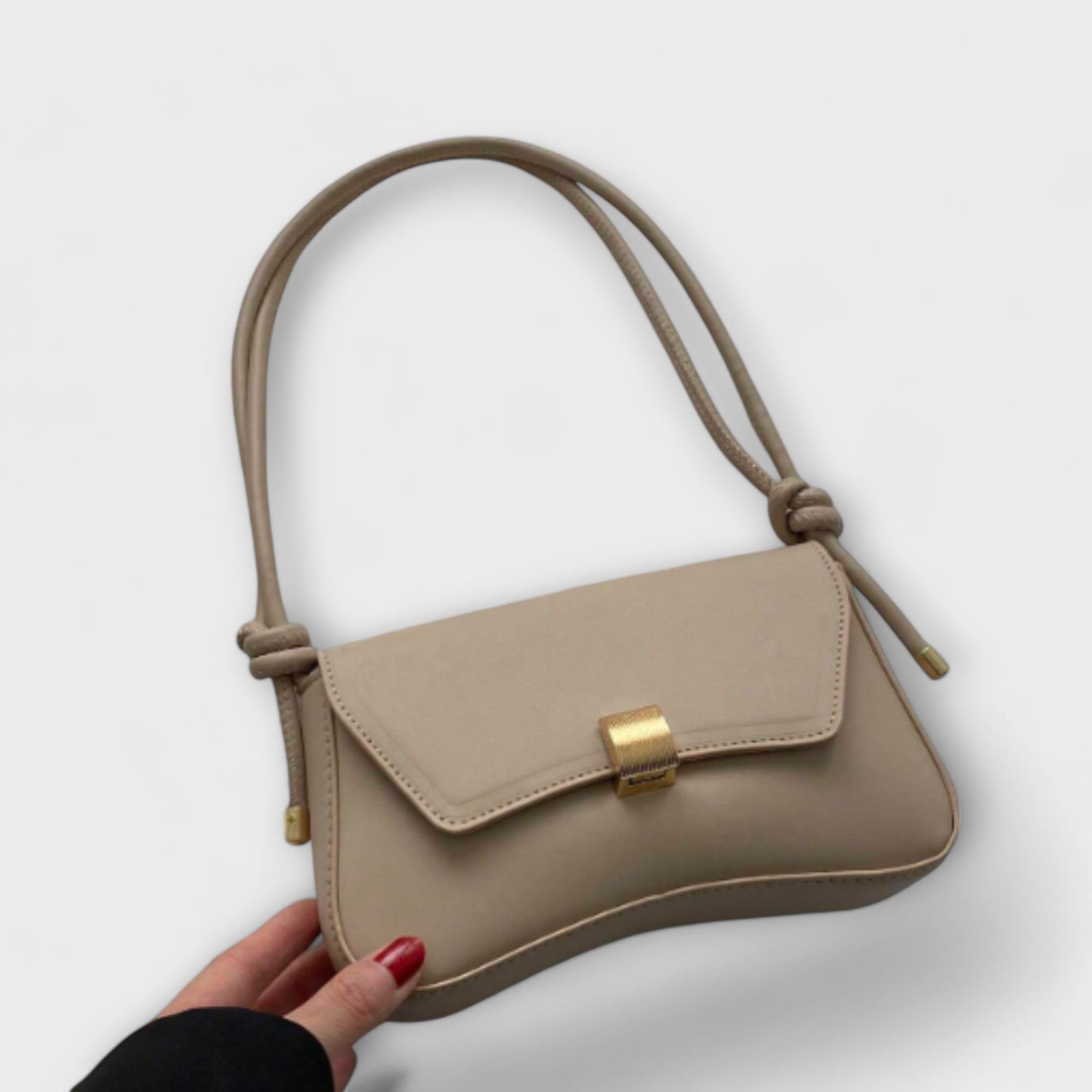 Ceravine – Shoulder Bag with Elegant Accent