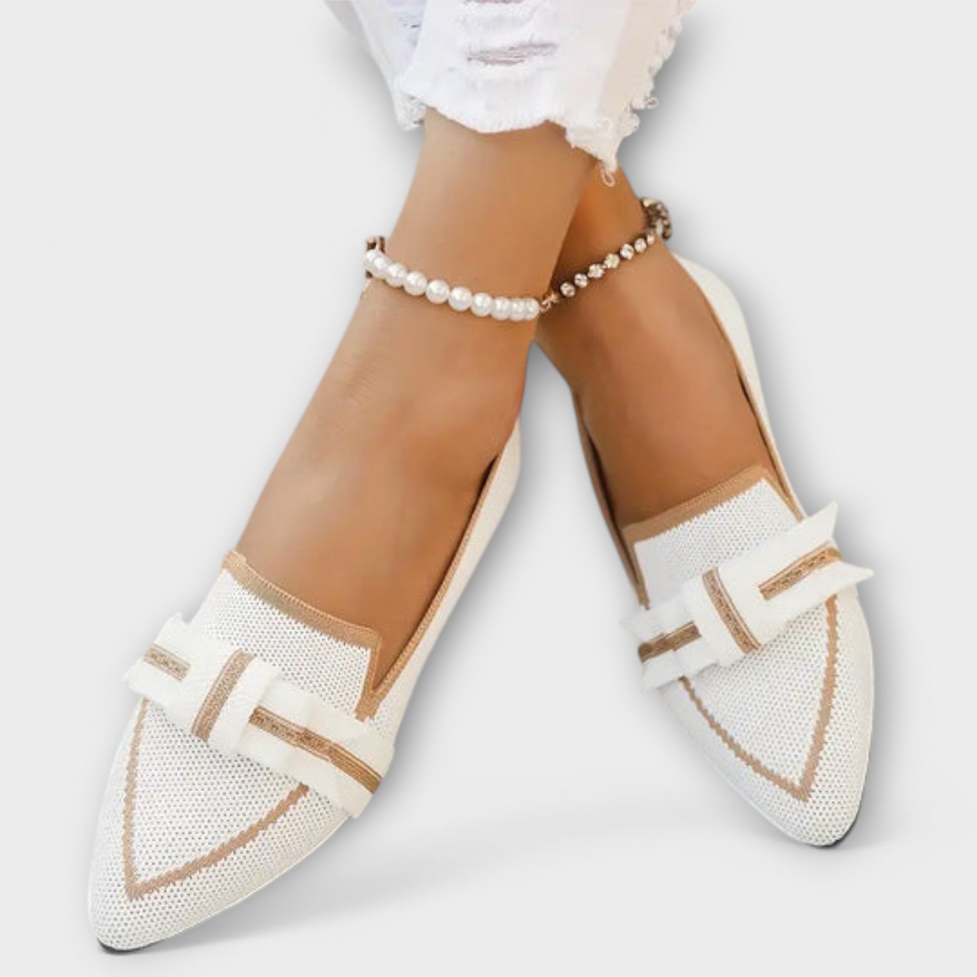 Elanira – Flat Shoes with Bow Detail
