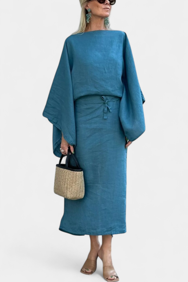 Amelisse – Kimono Dress in Timeless Elegance